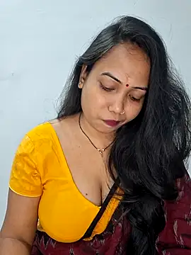 DREAM GIRL-30 online show from 1, 12, 2025