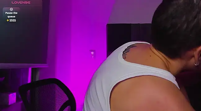 Charlee pink online show from 9, 2, 2025