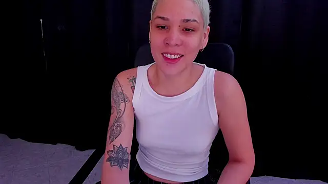 Charlee pink online show from 13, 9, 2025