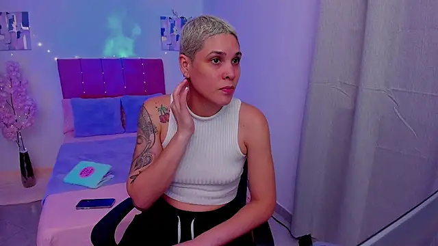 Charlee pink online show from 22, 9, 2025