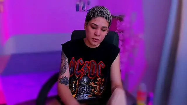 Charlee pink online show from 22, 11, 2025