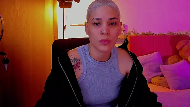 Charlee pink online show from 30, 3, 2026