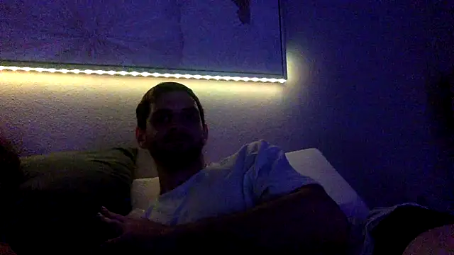 Snapshot of ChillzPnp chatting on 18, 11, 2025 ChillzPnp online show from 18, 11, 2025