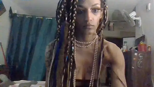 Snapshot of farahmoans4u chatting on 7, 8, 2026 farahmoans4u online show from 7, 8, 2026