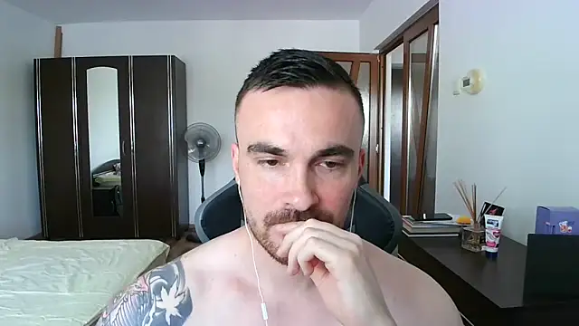 Snapshot of mu5clemania2 chatting on 9, 6, 2026 mu5clemania2 online show from 9, 6, 2026