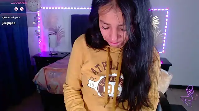 Snapshot of Julietacollins06 chatting on 11, 2, 2025 Julietacollins06 online show from 11, 2, 2025