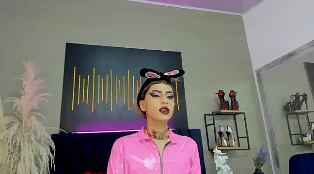 BrianaSchafer online show from 18, 12, 2024