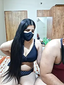 Snapshot of aaliya_bhattt chatting on 3, 5, 2026 aaliya bhattt online show from 3, 5, 2026