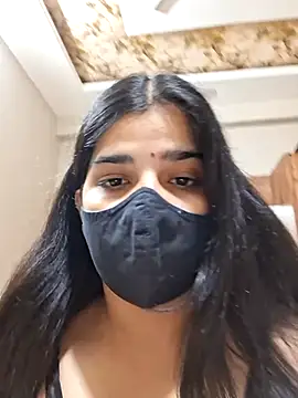 Snapshot of aaliya_bhattt chatting on 14, 7, 2026 aaliya bhattt online show from 14, 7, 2026