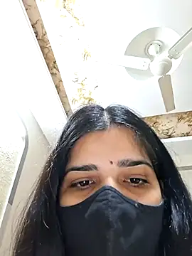 Snapshot of aaliya_bhattt chatting on 21, 7, 2026 aaliya bhattt online show from 21, 7, 2026