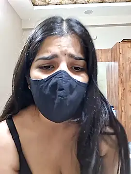 Snapshot of aaliya_bhattt chatting on 26, 7, 2026 aaliya bhattt online show from 26, 7, 2026
