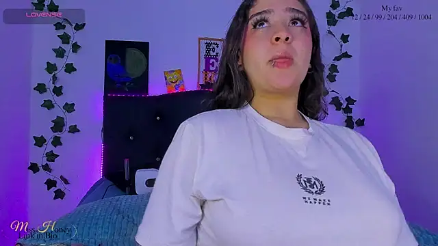 Snapshot of Mxss_Honey chatting on 10, 3, 2025 Mxss Honey online show from 10, 3, 2025