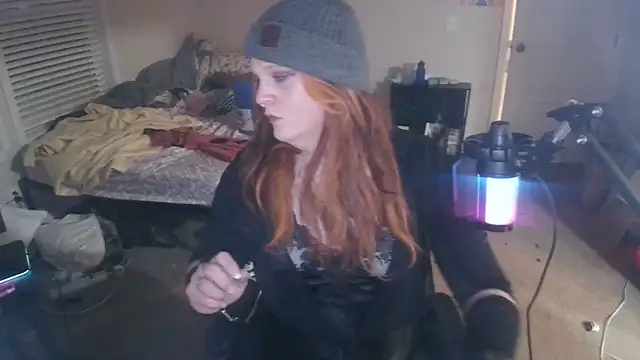EmberLee online show from 22, 3, 2025