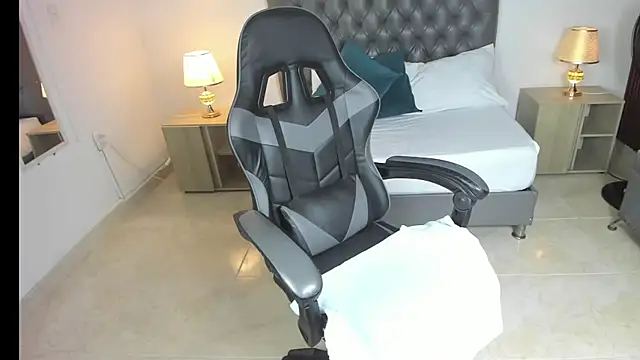 Snapshot of irantzu_hank chatting on 21, 12, 2024 irantzu hank online show from 21, 12, 2024
