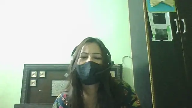 couplesuni online show from 11, 4, 2026