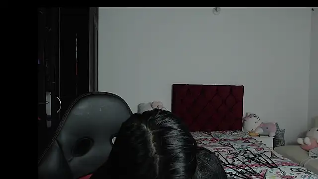 kayla k18 online show from 11, 1, 2025