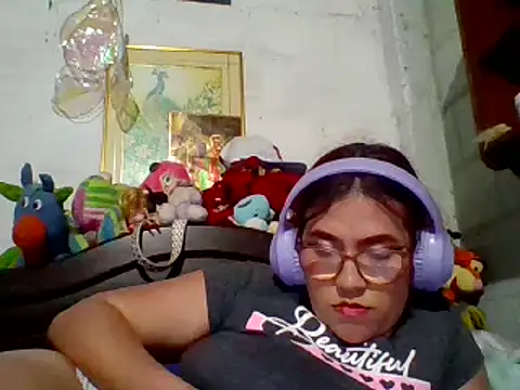 Snapshot of dafne19_ chatting on 29, 12, 2024 dafne19 online show from 29, 12, 2024