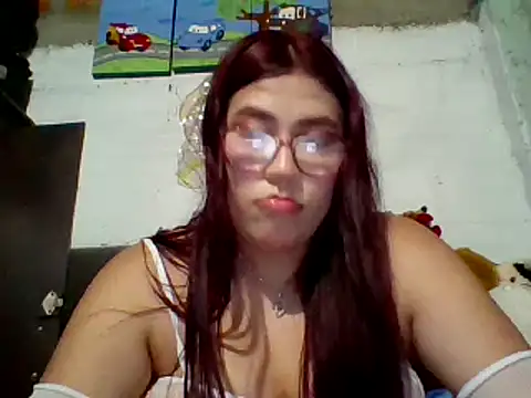 Snapshot of dafne19_ chatting on 19, 2, 2025 dafne19 online show from 19, 2, 2025