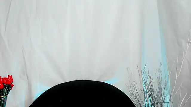 LukaCastillo online show from 31, 10, 2025