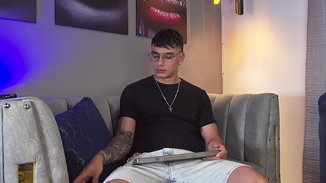 Snapshot of joseph_boy chatting on 12, 4, 2026 joseph boy online show from 12, 4, 2026