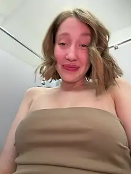 Snapshot of Sophie_Avory chatting on 14, 5, 2026 Sophie Avory online show from 14, 5, 2026