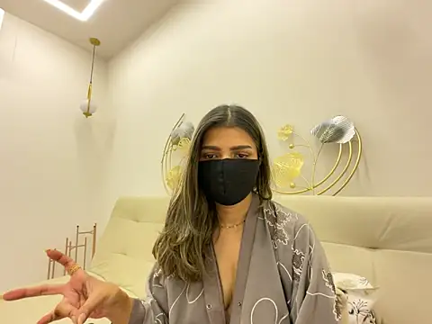 MaYaa  11 online show from 14, 4, 2026