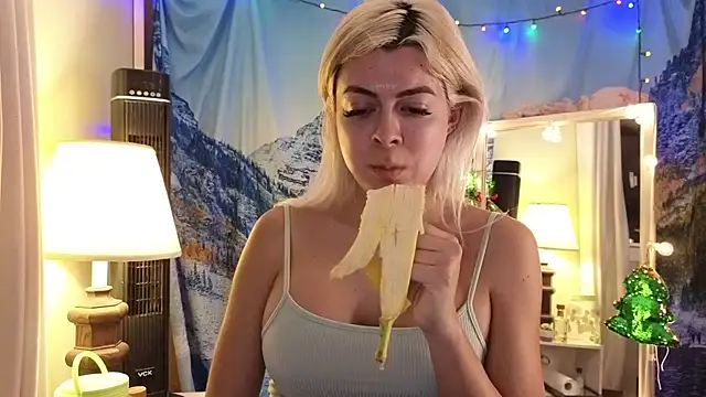 cunty tranny lydia online show from 18, 12, 2024