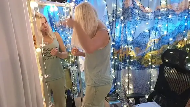 cunty tranny lydia online show from 11, 2, 2026