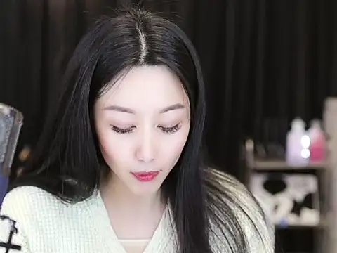 Nuyoah-77 online show from 9, 2, 2025