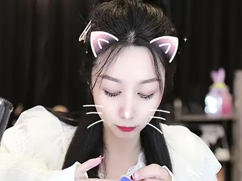 Nuyoah-77 online show from 1, 3, 2025