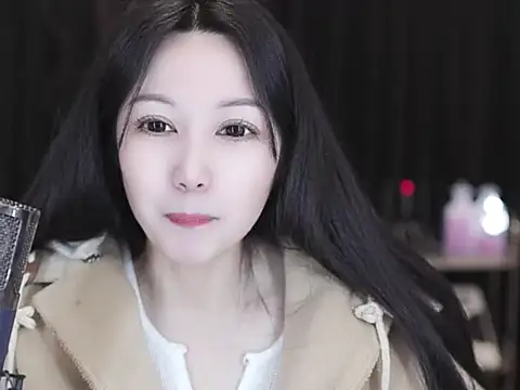 Nuyoah-77 online show from 4, 3, 2026