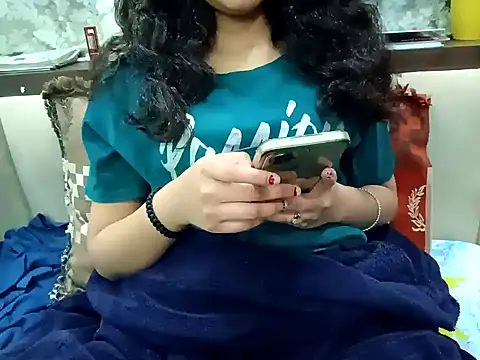 Snapshot of GoldnessAishu chatting on 20, 12, 2024 GoldnessAishu online show from 20, 12, 2024