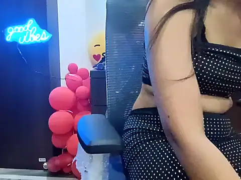 Snapshot of GoldnessAishu chatting on 20, 2, 2025 GoldnessAishu online show from 20, 2, 2025