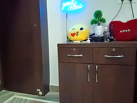 Snapshot of GoldnessAishu chatting on 2, 3, 2025 GoldnessAishu online show from 2, 3, 2025