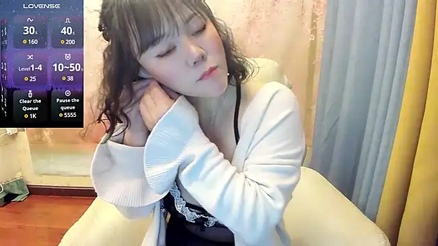 Pennyee online show from 15, 3, 2025