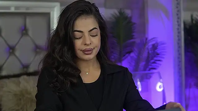 KeylaConner online show from 22, 12, 2025