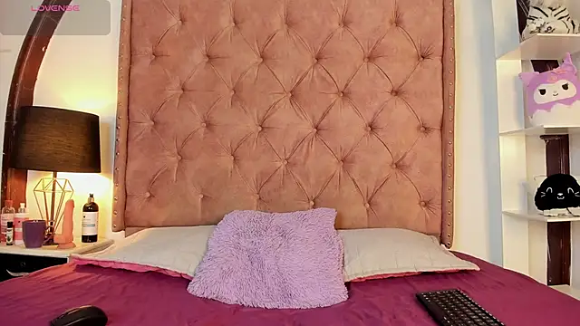 LadyAvalon online show from 15, 1, 2025