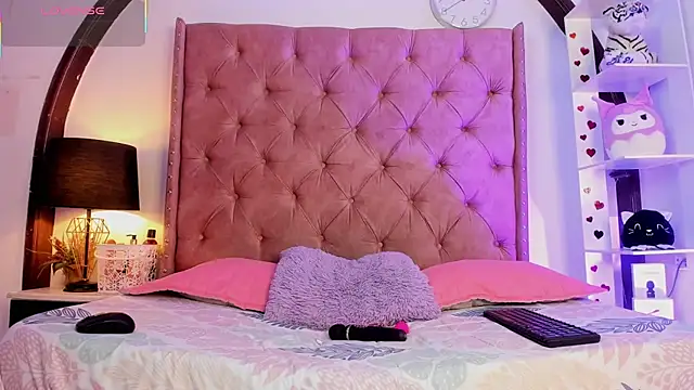 LadyAvalon online show from 25, 2, 2025