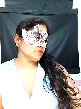 Maya8175 online show from 26, 1, 2025