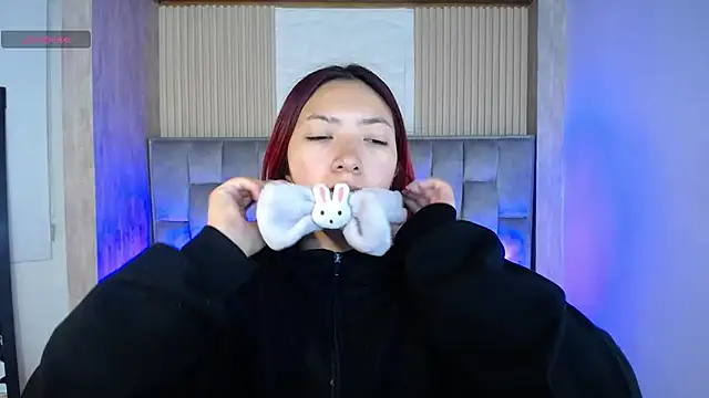 Mia Rinn online show from 10, 10, 2025