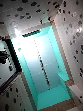 Snapshot of Hotty-Divya chatting on 6, 11, 2025 Hotty-Divya online show from 6, 11, 2025