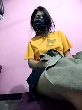 Snapshot of Hotty-Divya chatting on 10, 11, 2025 Hotty-Divya online show from 10, 11, 2025