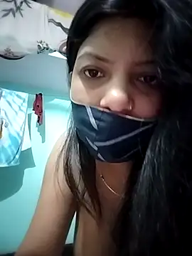 Hotty-Divya online show from 5, 4, 2026