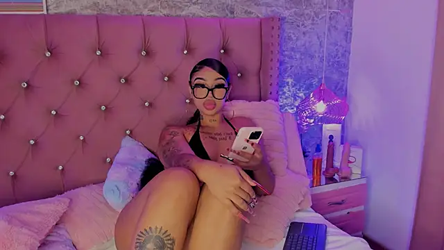 Mia Jansen online show from 11, 10, 2025