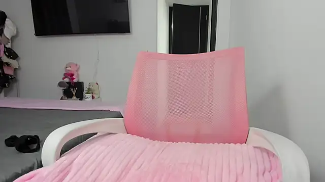 Ori valentina online show from 15, 1, 2025