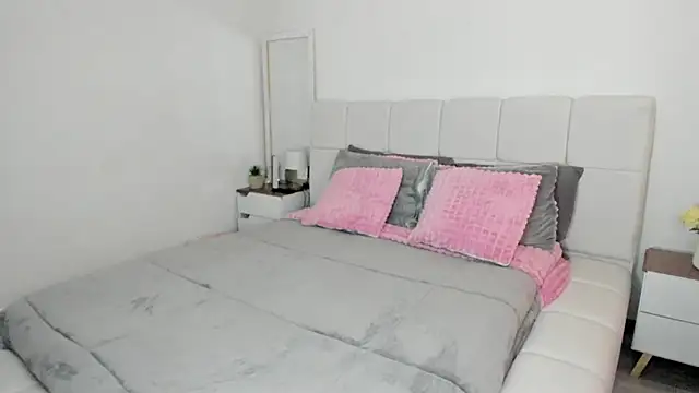 Ori valentina online show from 13, 11, 2025