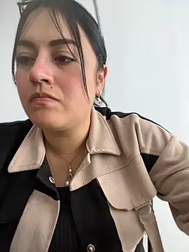 Snapshot of Lesly_10- chatting on 28, 4, 2026 Lesly 10- online show from 28, 4, 2026