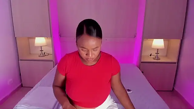 EmilyyStuart online show from 5, 3, 2026