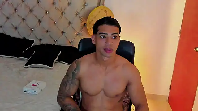 Andrew wolf7 online show from 14, 11, 2025