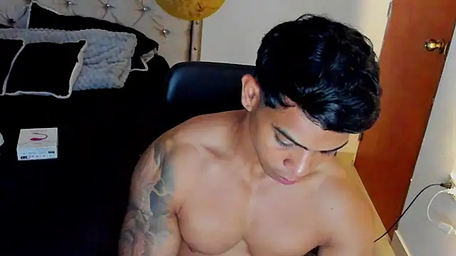 Andrew wolf7 online show from 26, 11, 2025